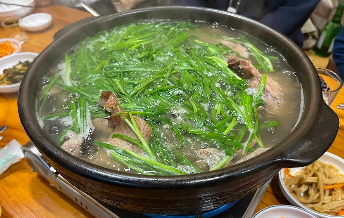 Duck Yard Restaurant